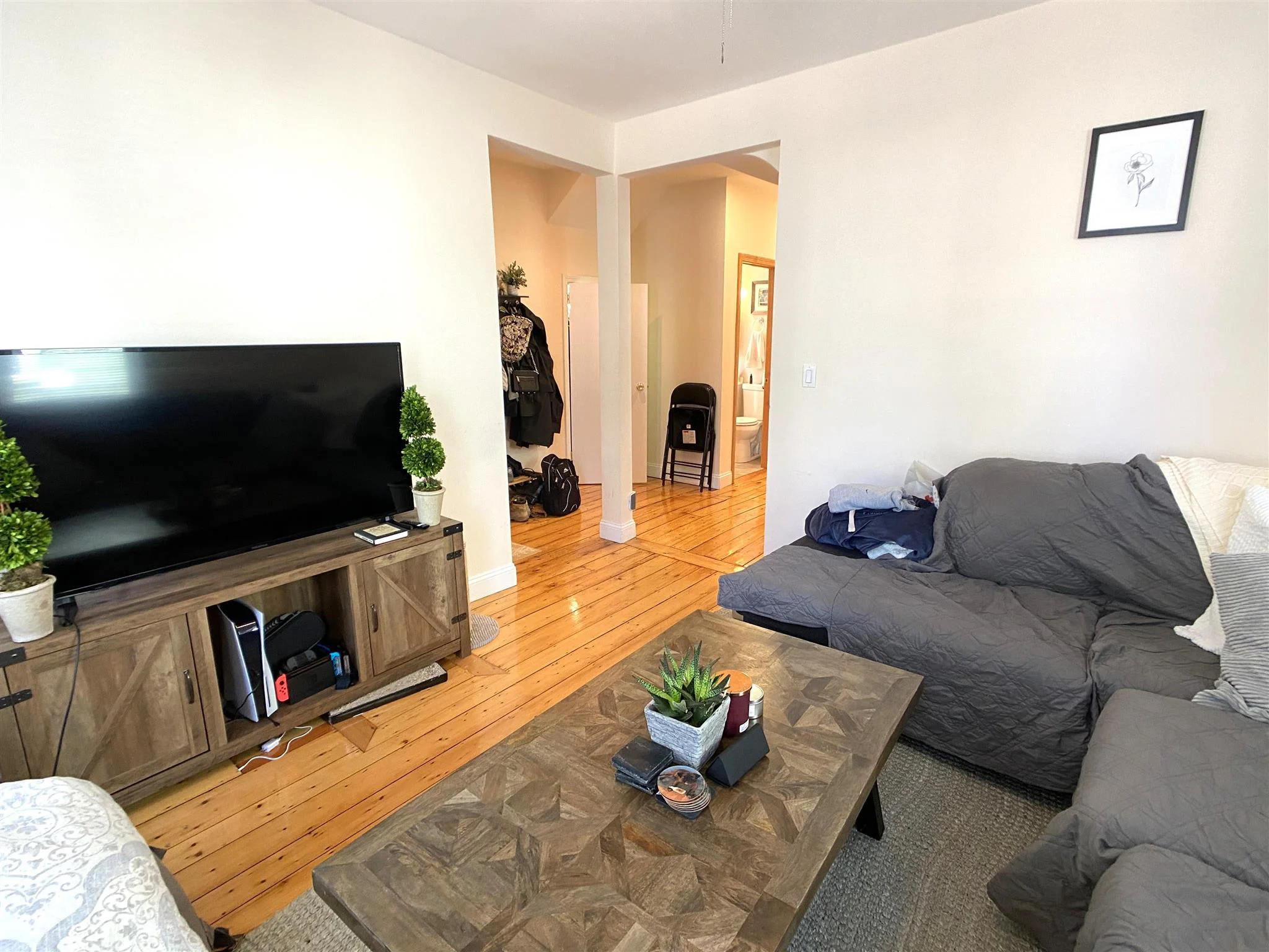 2 bed, 1 bath apartment for rent at 25 Radcliffe Rd Unit 1, Winter Hill — photo 7 of 14