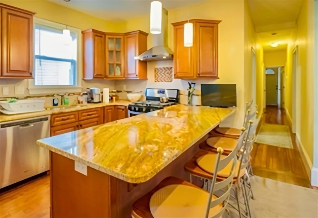 3 bed, 2 bath apartment for rent at 25 Ralph Piteri Ter Unit 1, Watertown — photo 4 of 16