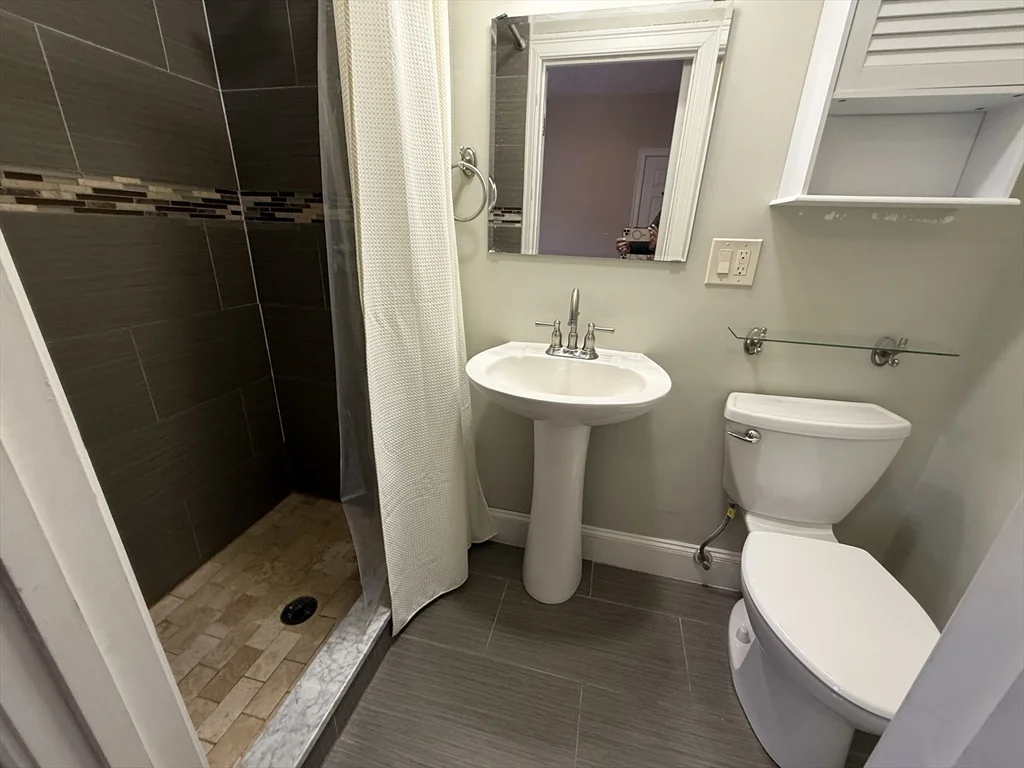 3 bed, 2 bath apartment for rent at 25 Ralph Piteri Ter Unit 1, Watertown — photo 13 of 16