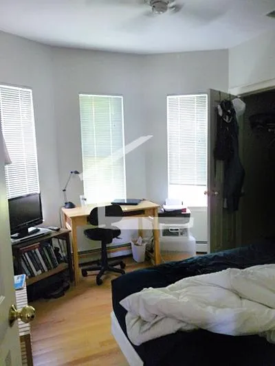3 bed, 2 bath apartment for rent at 25 Raymond St Unit 2, Allston — photo 6 of 11