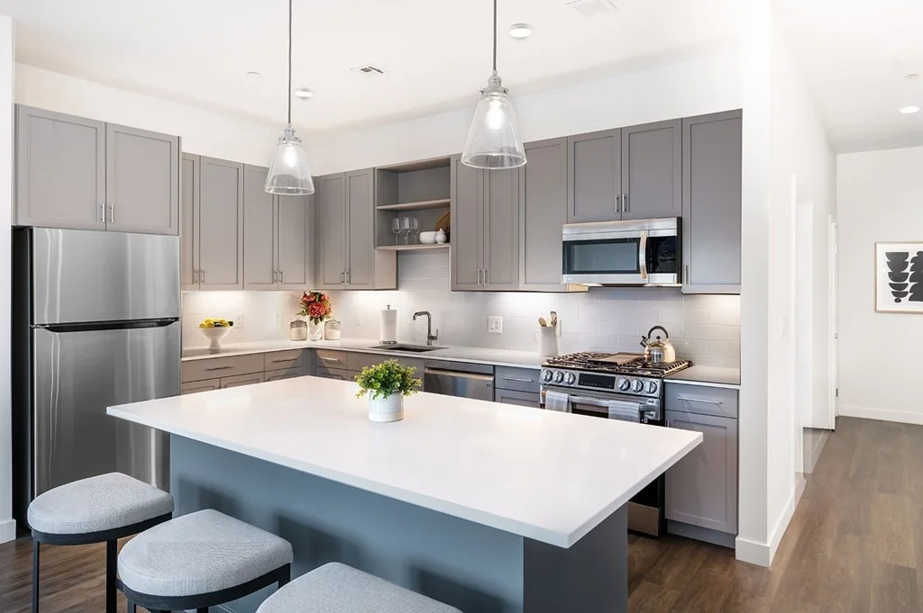 1 bed, 1 bath apartment for rent at 25 River St Unit 222, Winchester — photo 1 of 12