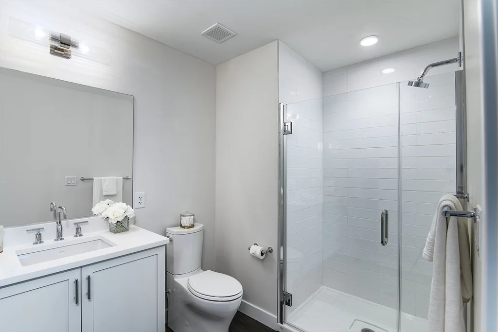 2 bed, 2 bath apartment for rent at 25 River St Unit 516, Winchester — photo 6 of 10