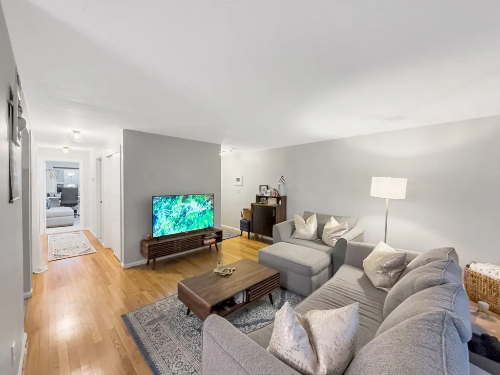 2 bed, 1 bath apartment for rent at 25 Rockland St Unit 7, West Roxbury — photo 7 of 17