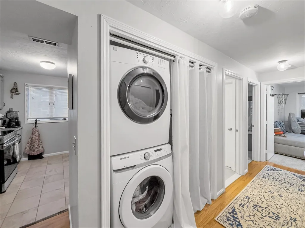 2 bed, 1 bath apartment for rent at 25 Rockland St Unit 7, West Roxbury — photo 9 of 17