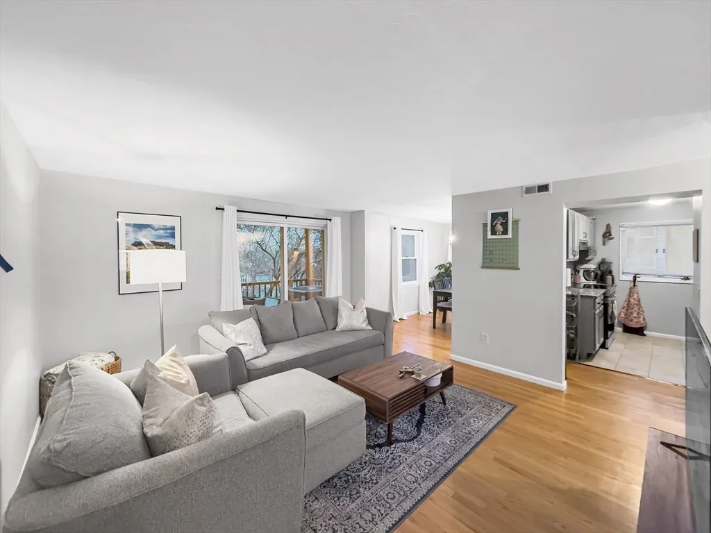 2 bed, 1 bath apartment for rent at 25 Rockland St Unit 7, West Roxbury