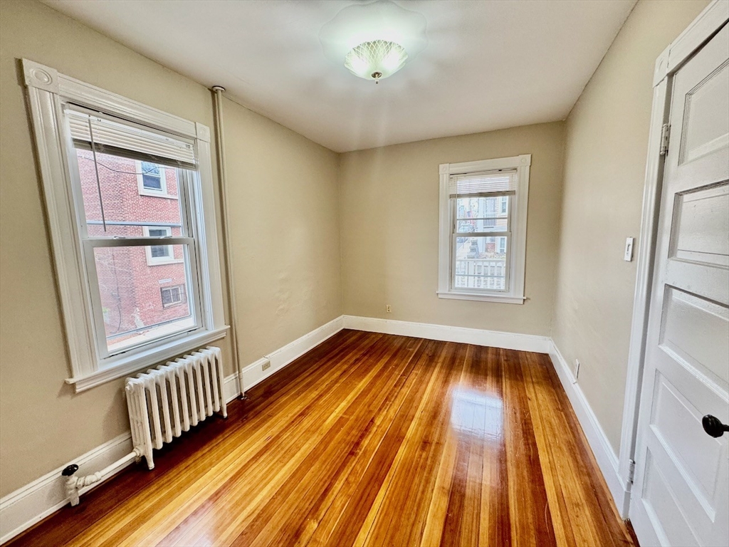 3 bed, 1 bath apartment for rent at 25 Rowell Unit 2, Dorchester — photo 3 of 22