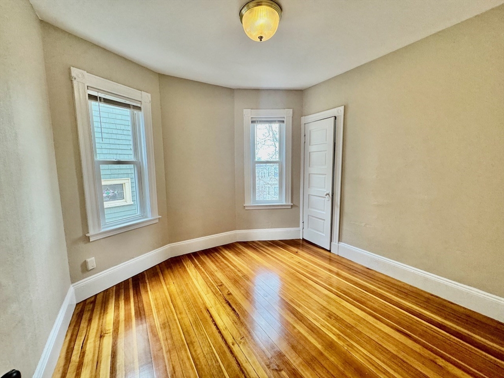 3 bed, 1 bath apartment for rent at 25 Rowell Unit 2, Dorchester — photo 15 of 22