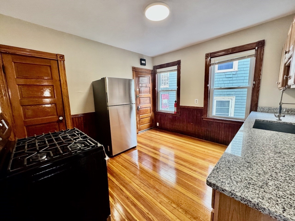 3 bed, 1 bath apartment for rent at 25 Rowell Unit 2, Dorchester — photo 16 of 22