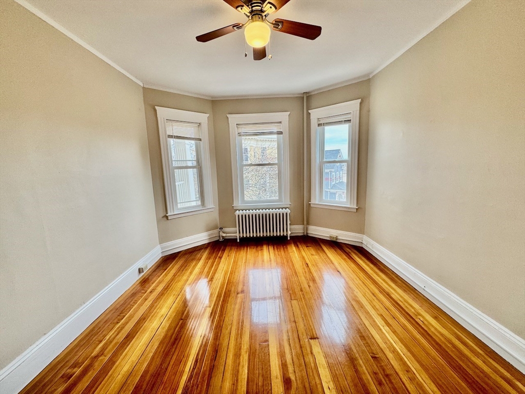 3 bed, 1 bath apartment for rent at 25 Rowell Unit 2, Dorchester — photo 4 of 22