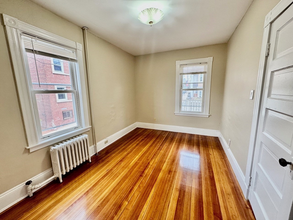 3 bed, 1 bath apartment for rent at 25 Rowell Unit 2, Dorchester — photo 8 of 22