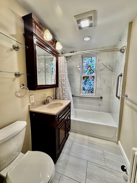 3 bed, 1 bath apartment for rent at 25 Rowell Unit 2, Dorchester — photo 5 of 22