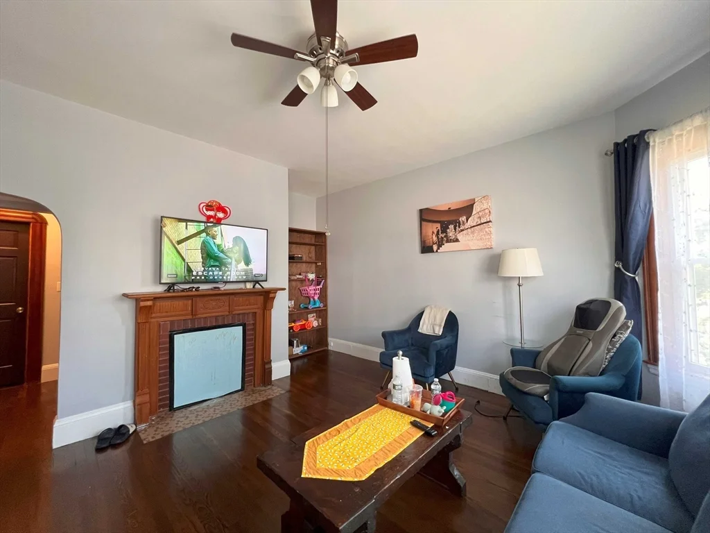 2 bed, 1 bath apartment for rent at 25 Rowena St Unit 1, Dorchester — photo 2 of 19