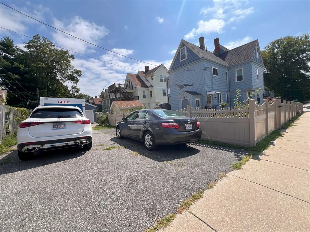 2 bed, 1 bath apartment for rent at 25 Rowena St Unit 1, Dorchester — photo 17 of 19