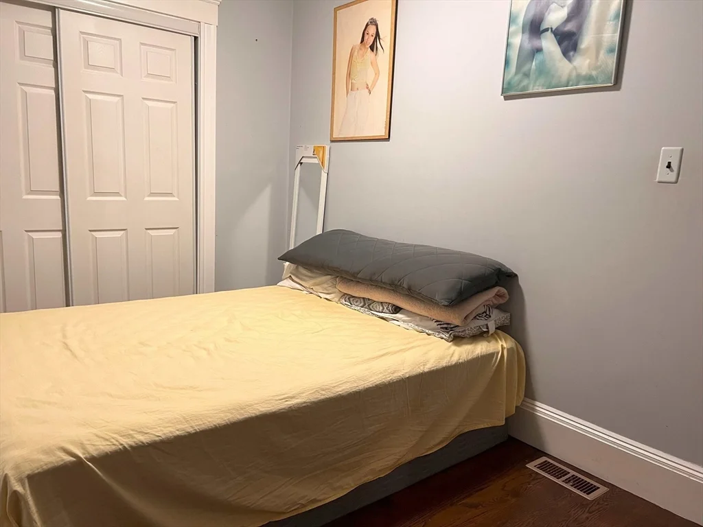 2 bed, 1 bath apartment for rent at 25 Rowena St Unit 1, Dorchester — photo 11 of 19