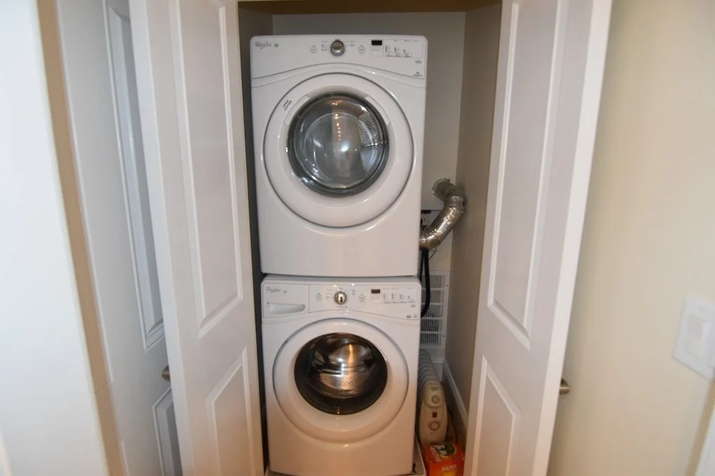2 bed, 2 bath apartment for rent at 25 Russell St Unit 1, Brookline — photo 9 of 11