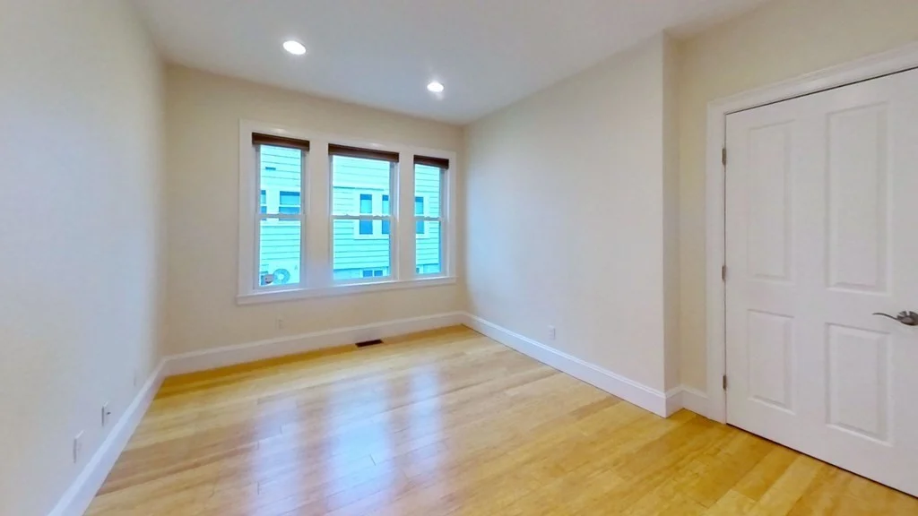 2 bed, 2 bath apartment for rent at 25 Russell St Unit 1, Brookline — photo 6 of 11
