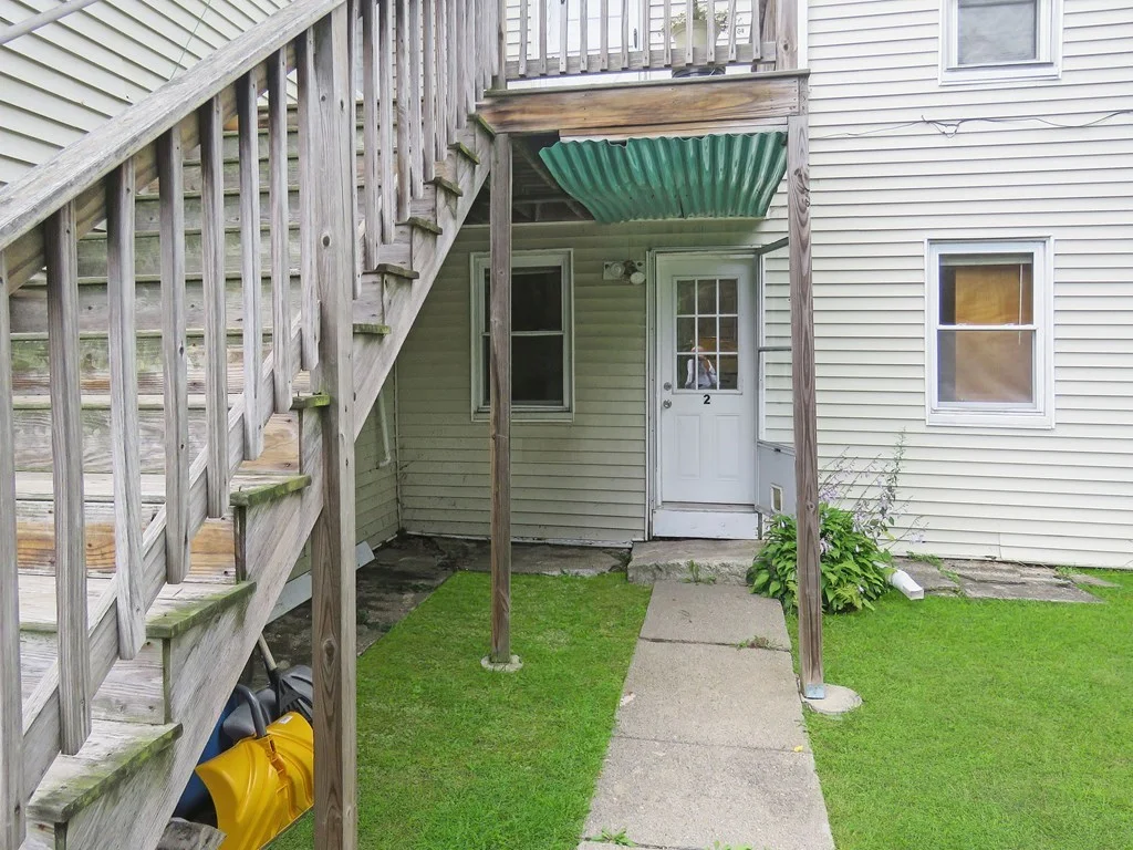 2 bed, 1 bath apartment for rent at 25 S Main St Unit 2, Millbury — photo 2 of 13