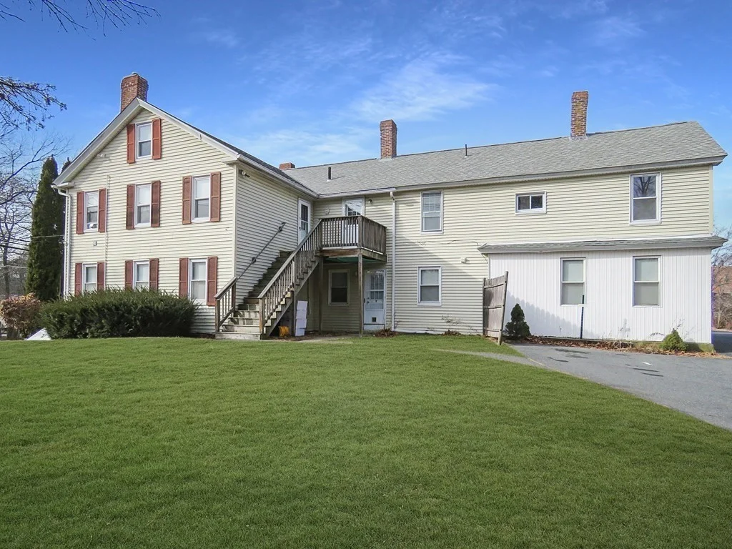 2 bed, 1 bath apartment for rent at 25 S Main Unit 3, Millbury