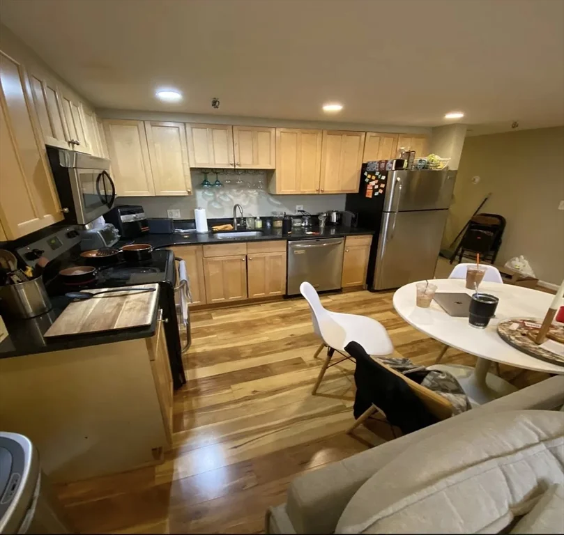 2 bed, 1 bath apartment for rent at 25 Saint Stephen Unit 1, Fenway — photo 7 of 18