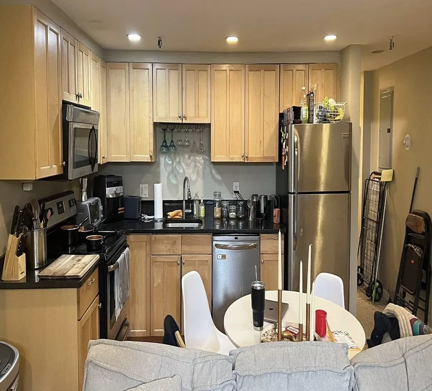 2 bed, 1 bath apartment for rent at 25 Saint Stephen Unit 1, Fenway — photo 8 of 18