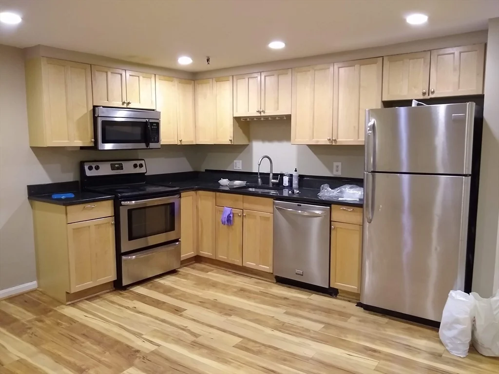 2 bed, 1 bath apartment for rent at 25 Saint Stephen Unit 1, Fenway