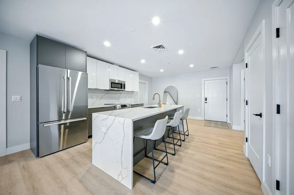 2 bed, 2 bath apartment for rent at 25 Second Unit 206, Chelsea — photo 17 of 40