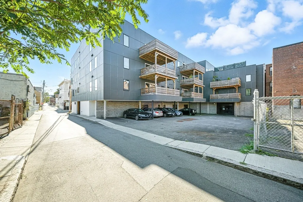 2 bed, 2 bath apartment for rent at 25 Second Unit 206, Chelsea