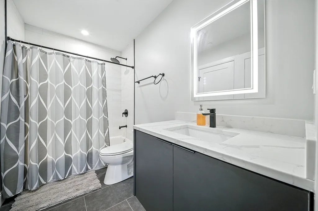 2 bed, 2 bath apartment for rent at 25 Second Unit 206, Chelsea — photo 25 of 40
