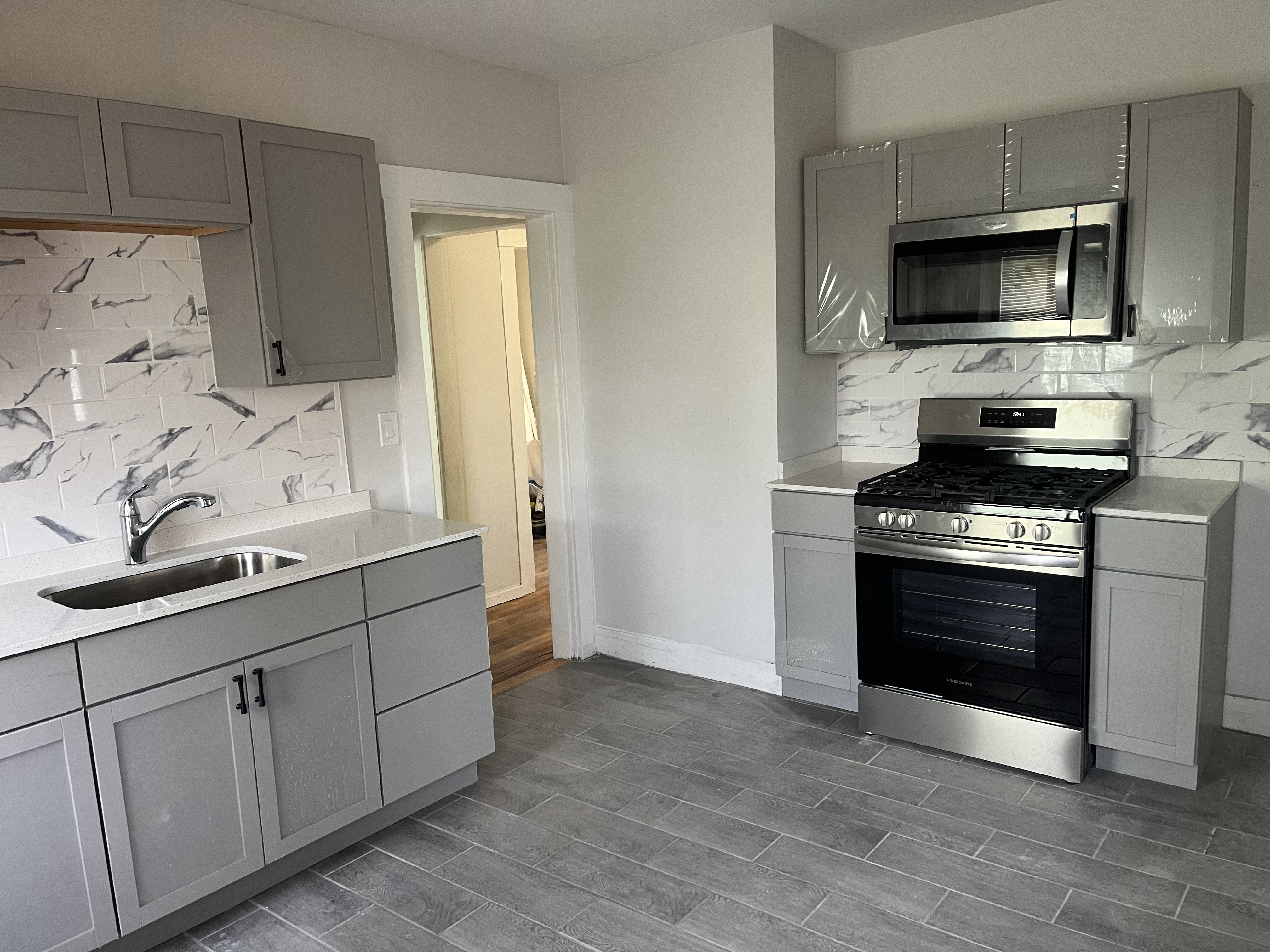 3 bed, 1 bath apartment for rent at 25 Selden St Unit 2, Dorchester — photo 1 of 10