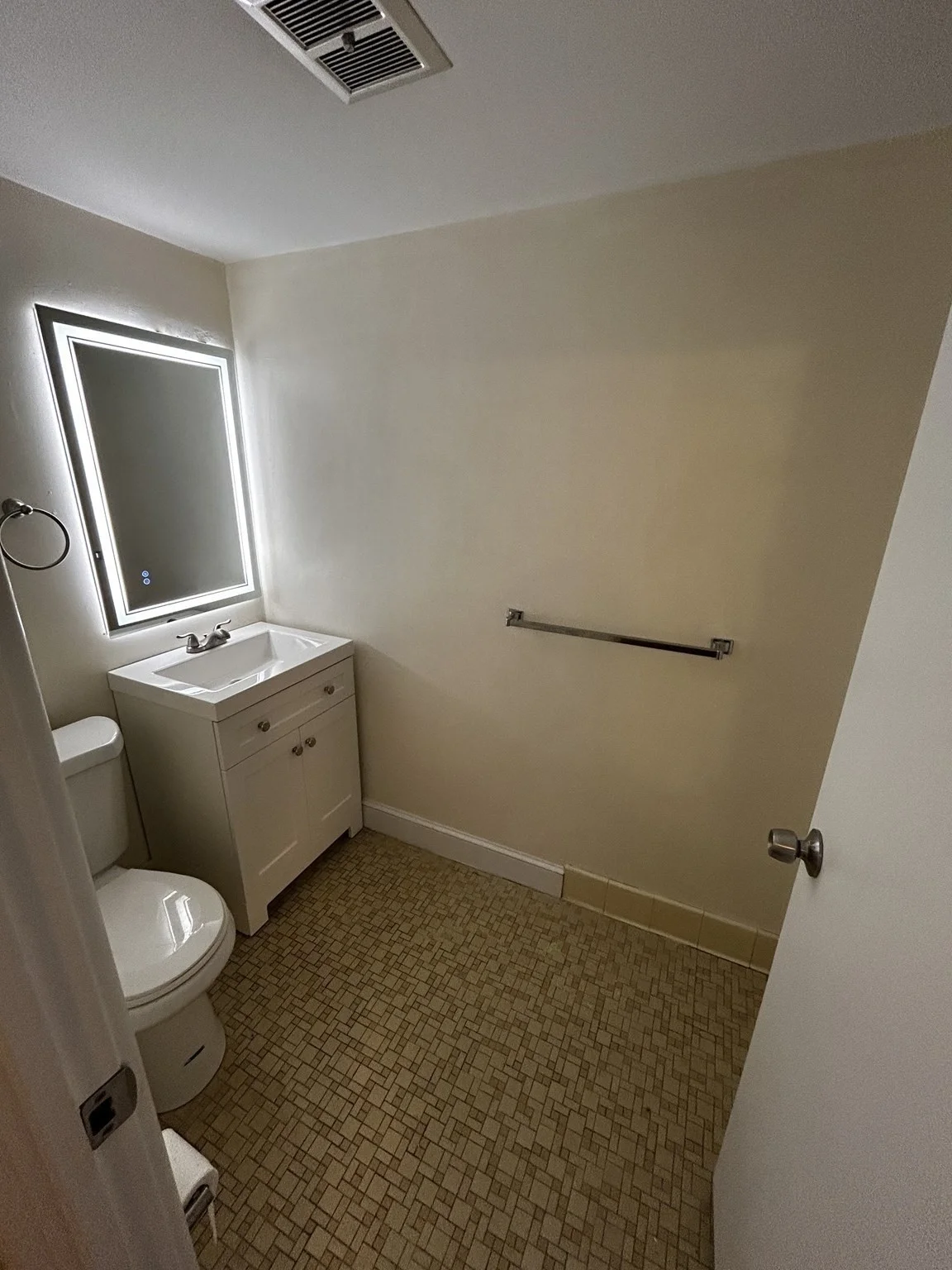 2 bed, 1 bath apartment for rent at 25 Skyline Dr Unit 5, Braintree — photo 8 of 8
