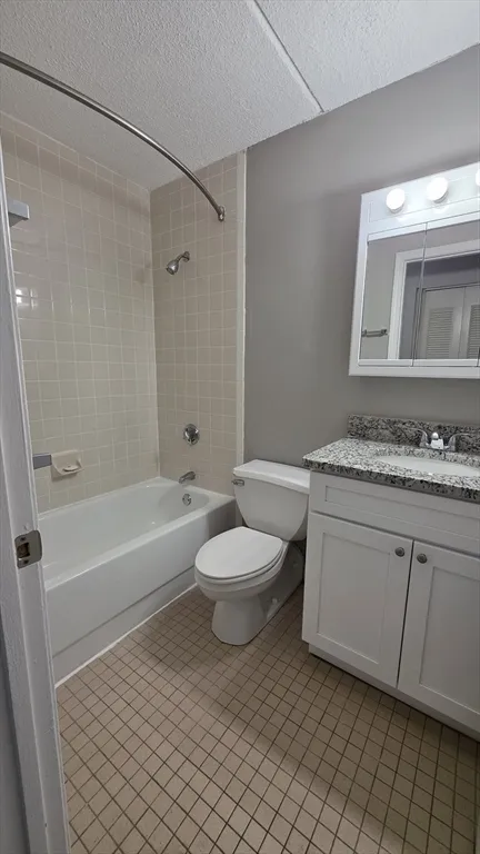 2 bed, 2 bath apartment for rent at 25 South Point Dr Unit 203, Dorchester — photo 5 of 14