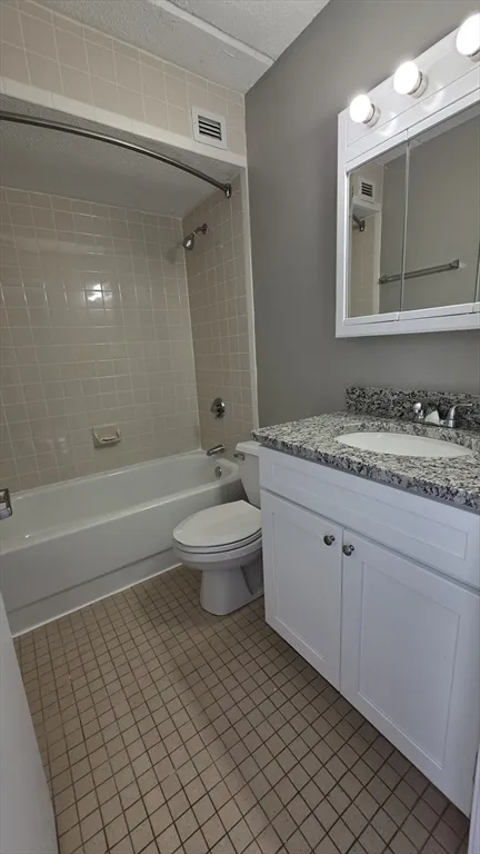 2 bed, 2 bath apartment for rent at 25 South Point Dr Unit 203, Dorchester — photo 7 of 14