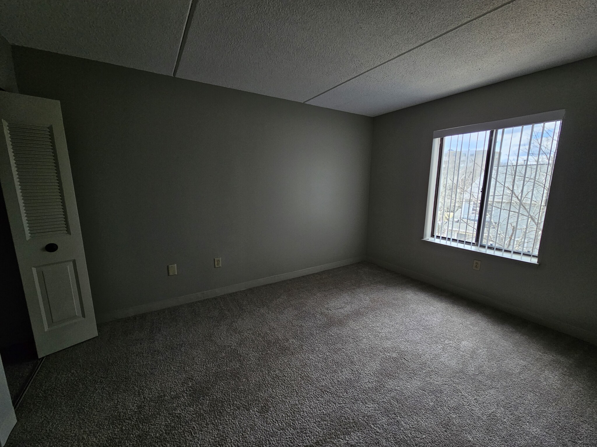 2 bed, 2 bath apartment for rent at 25 South Point Dr Unit 404, Dorchester — photo 13 of 16