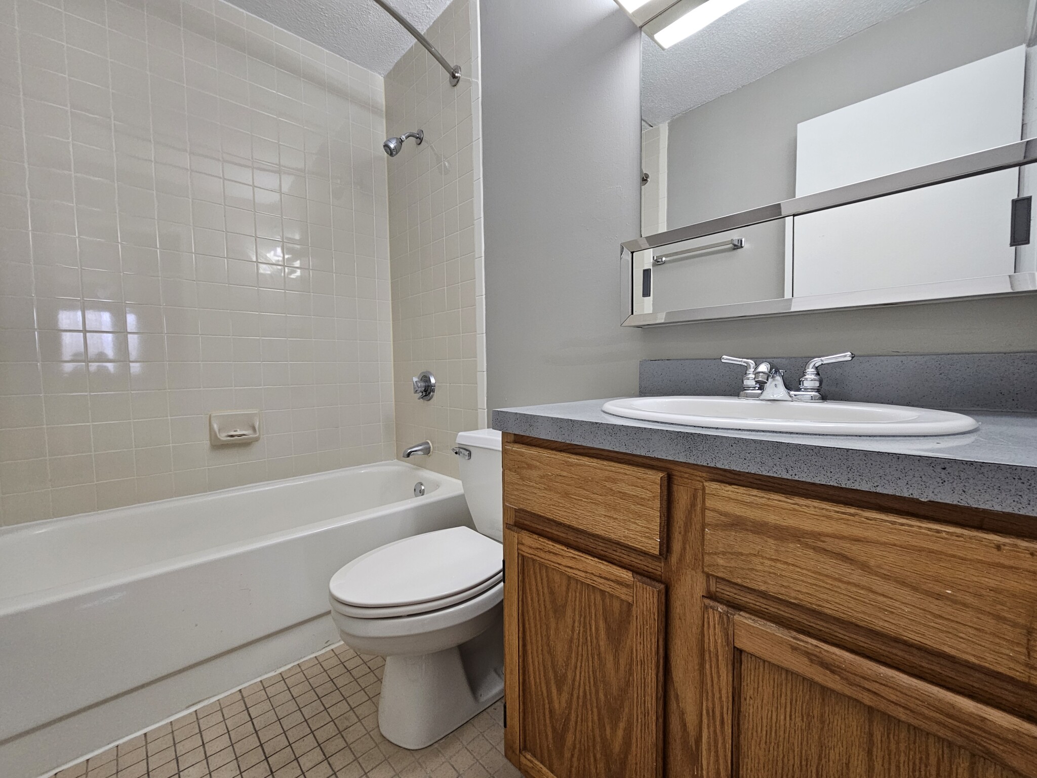 2 bed, 2 bath apartment for rent at 25 South Point Dr Unit 404, Dorchester — photo 15 of 16