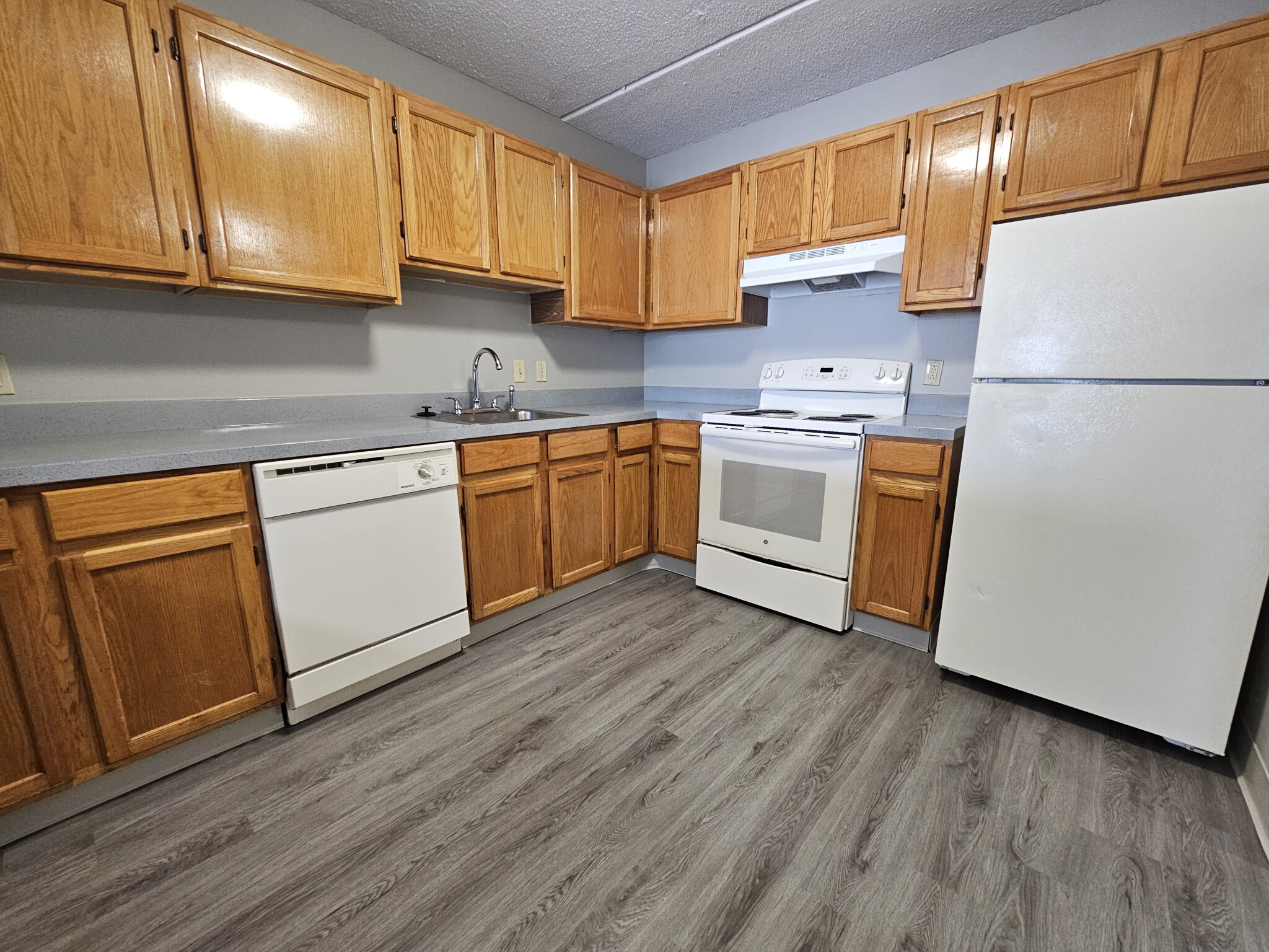 2 bed, 2 bath apartment for rent at 25 South Point Dr Unit 404, Dorchester — photo 2 of 16