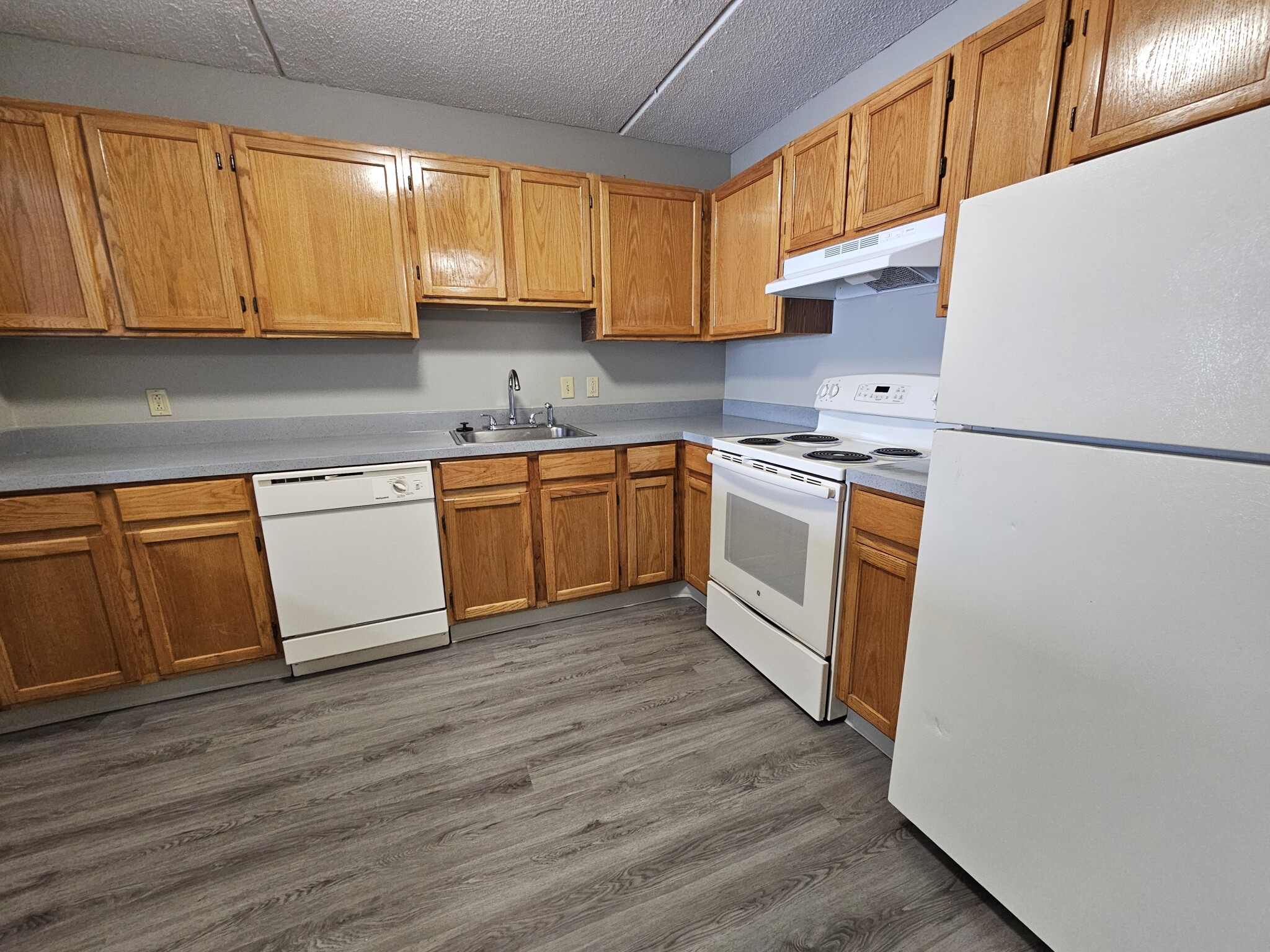 2 bed, 2 bath apartment for rent at 25 South Point Dr Unit 404, Dorchester — photo 1 of 16