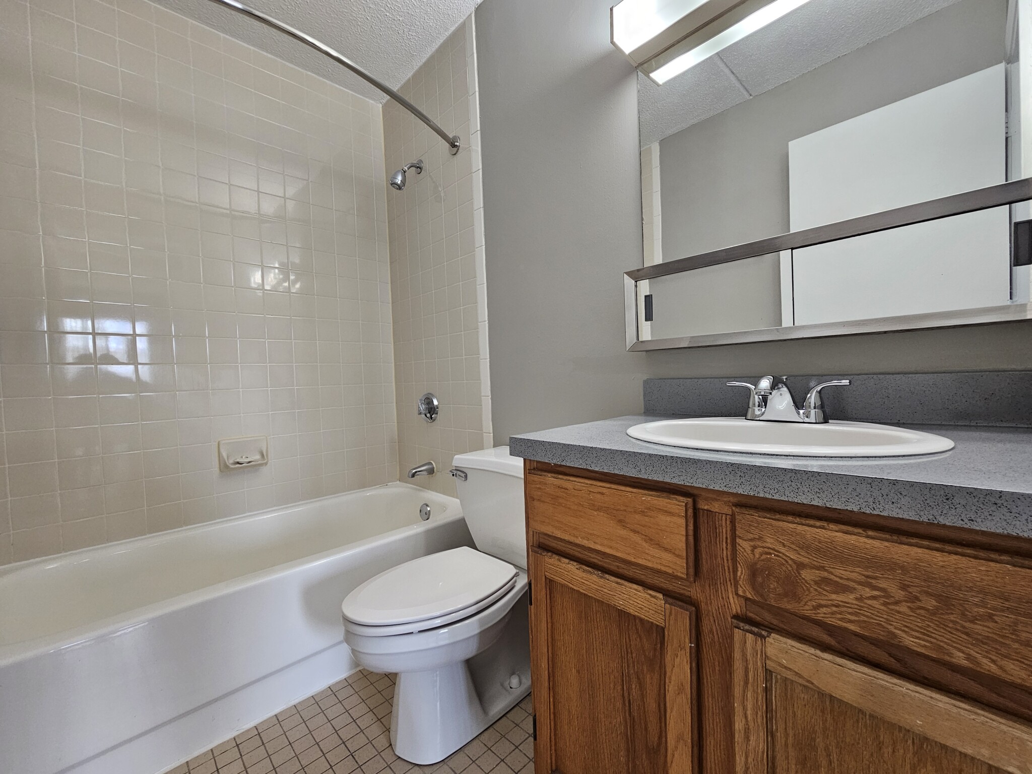 2 bed, 2 bath apartment for rent at 25 South Point Dr Unit 404, Dorchester — photo 11 of 16