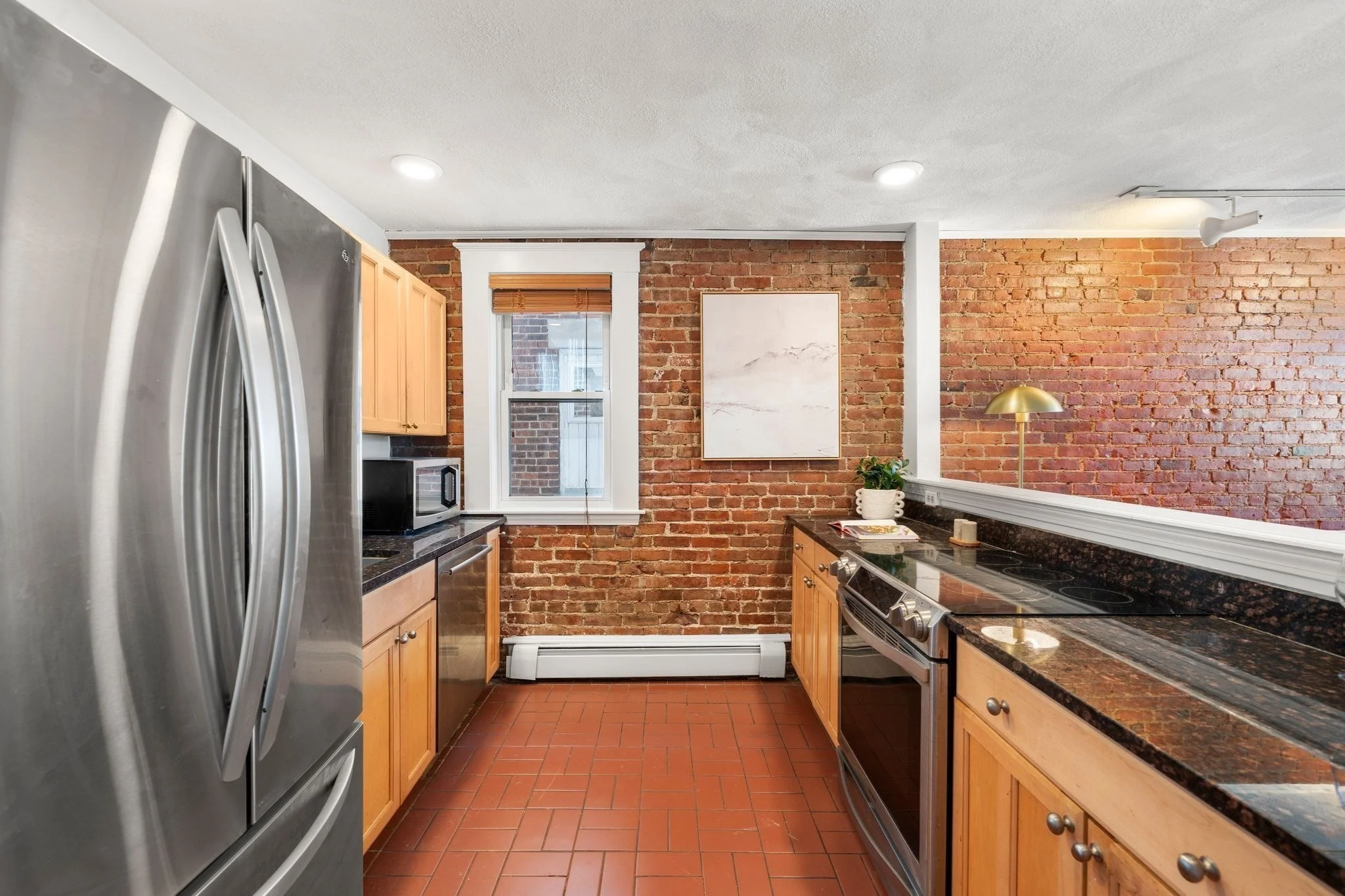 2 bed, 1 bath apartment for rent at 25 South St Unit 4A, Brighton — photo 5 of 23
