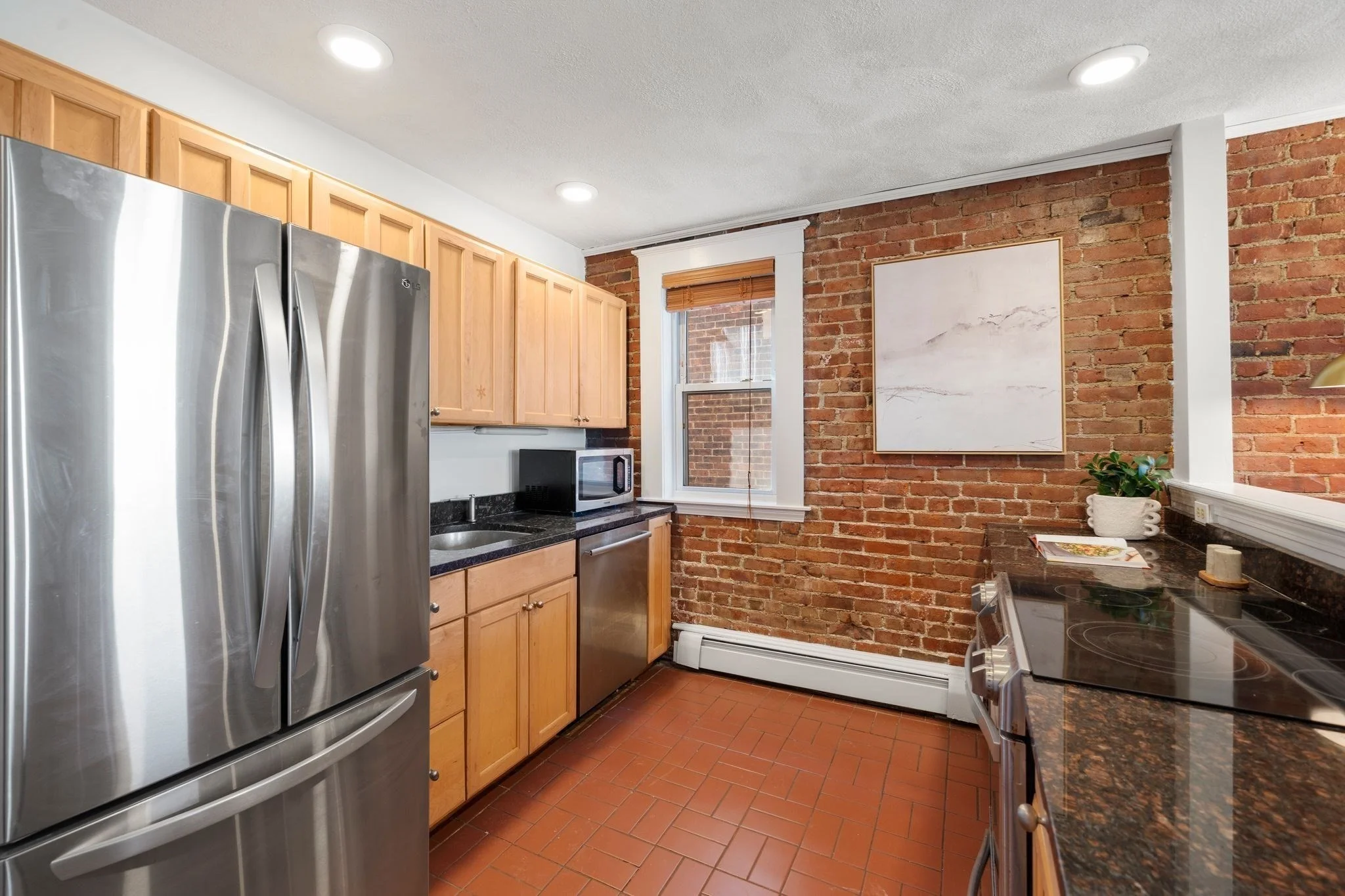 2 bed, 1 bath apartment for rent at 25 South St Unit 4A, Brighton — photo 8 of 23