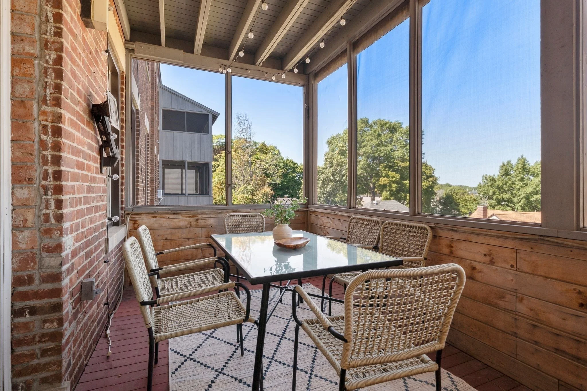 2 bed, 1 bath apartment for rent at 25 South St Unit 4A, Brighton — photo 16 of 23