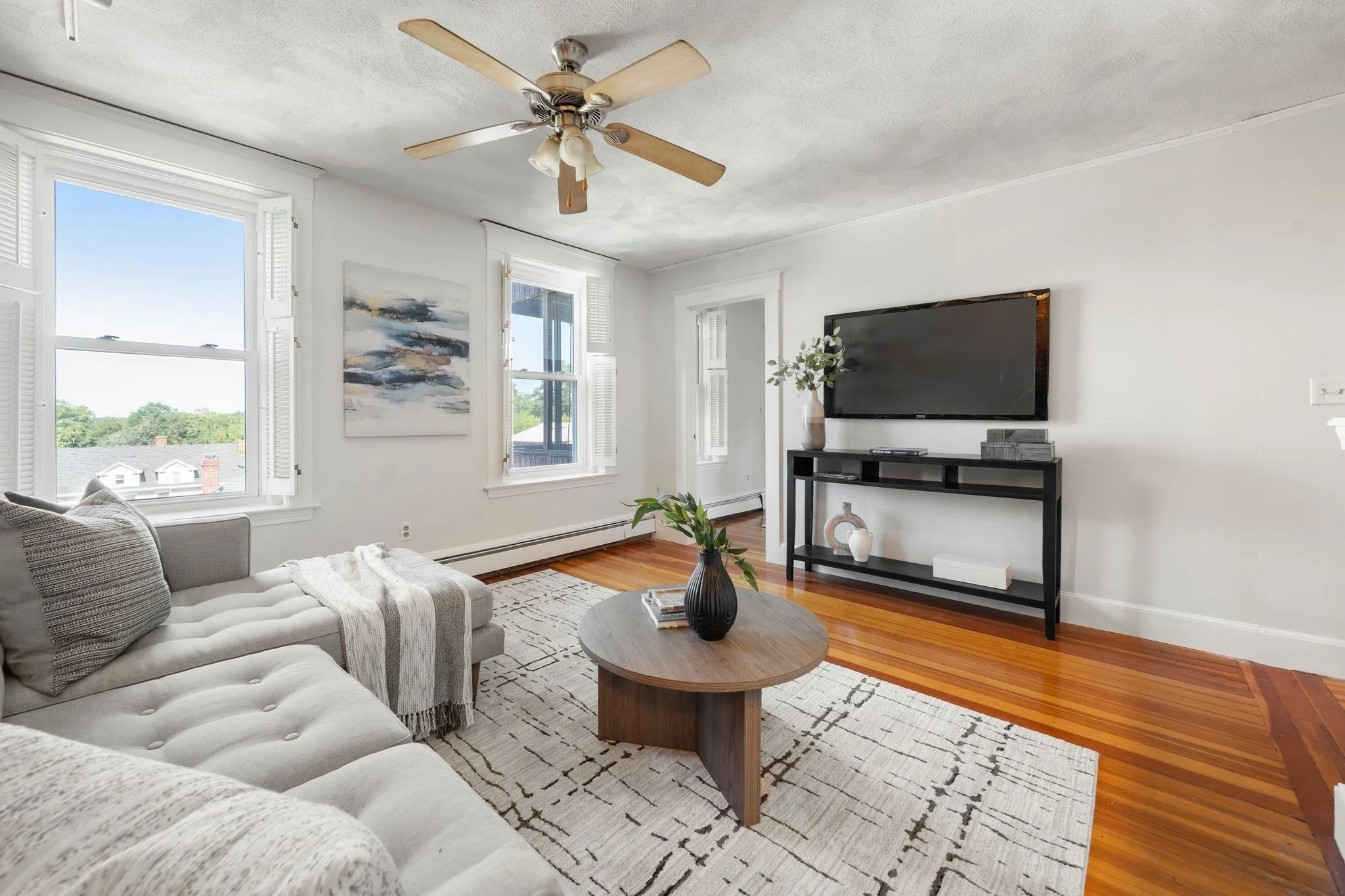 2 bed, 1 bath apartment for rent at 25 South St Unit 4A, Brighton — photo 3 of 23