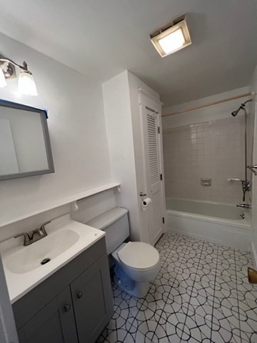 1 bed, 1 bath apartment for rent at 25 South St Unit 5, Brighton — photo 7 of 9