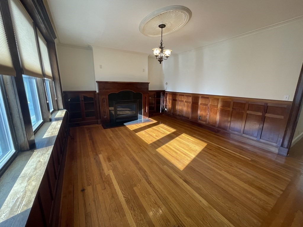 2 bed, 1 bath apartment for rent at 25 Stearns Rd Unit 4, Coolidge Corner — photo 2 of 24