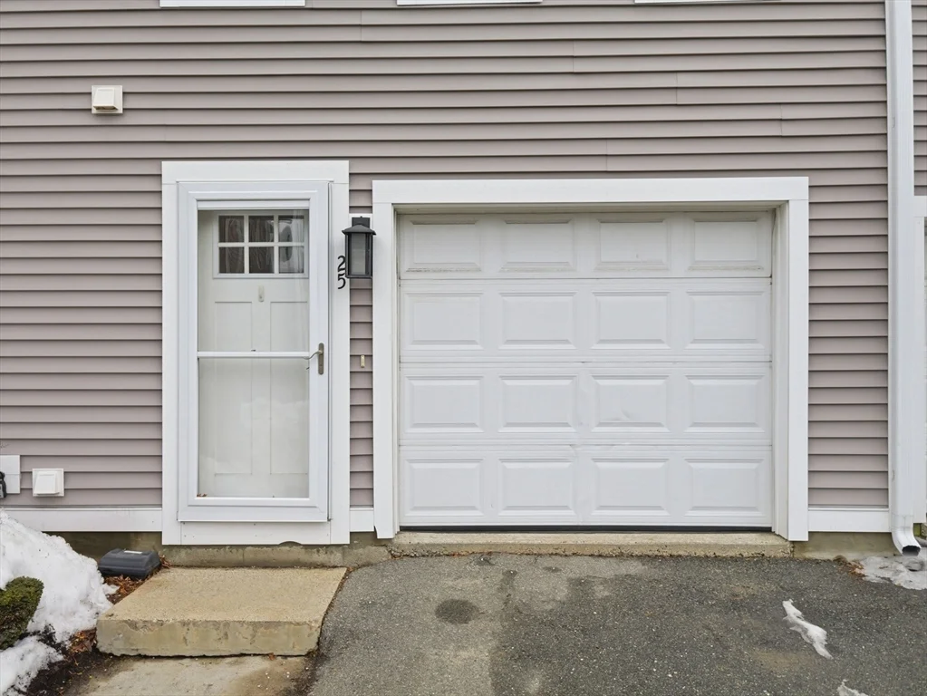 2 bed, 1 bath apartment for rent at 25 Stock St Unit 25, Dorchester — photo 18 of 22