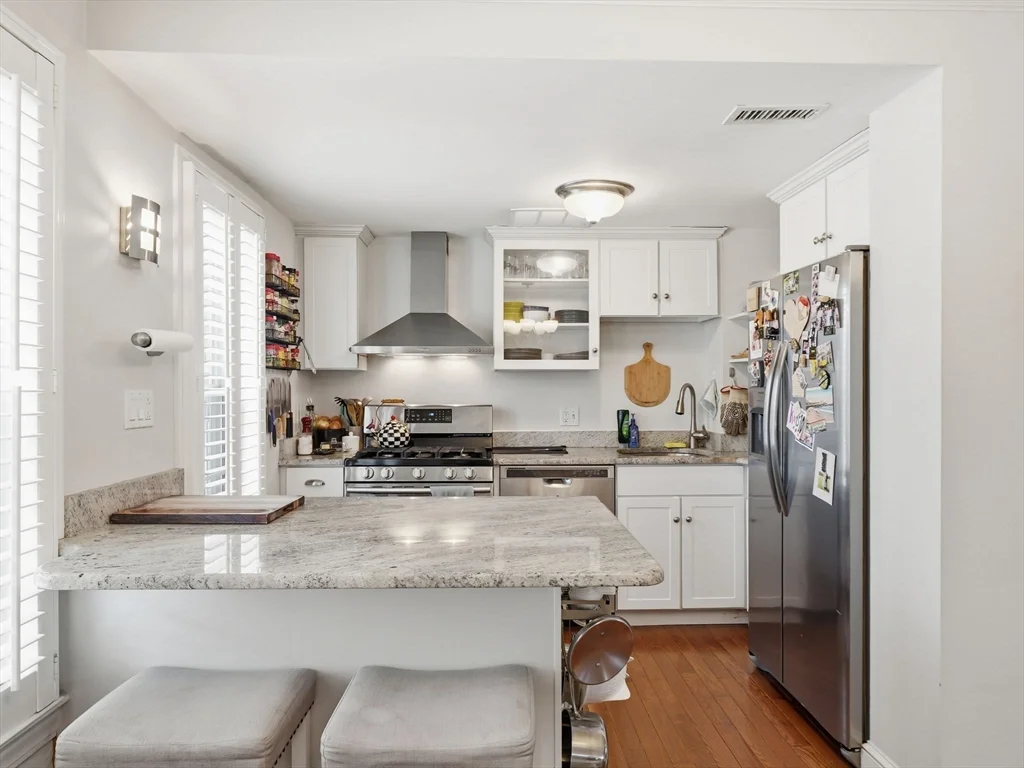 2 bed, 1 bath apartment for rent at 25 Stock St Unit 25, Dorchester — photo 8 of 22