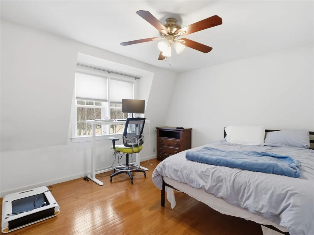 2 bed, 1 bath apartment for rent at 25 Stock St Unit 25, Dorchester — photo 14 of 22