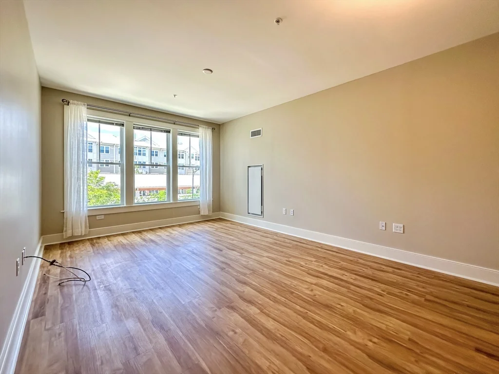 1 bed, 1 bath apartment for rent at 25 Stonehaven Dr Unit 256, Weymouth — photo 11 of 35