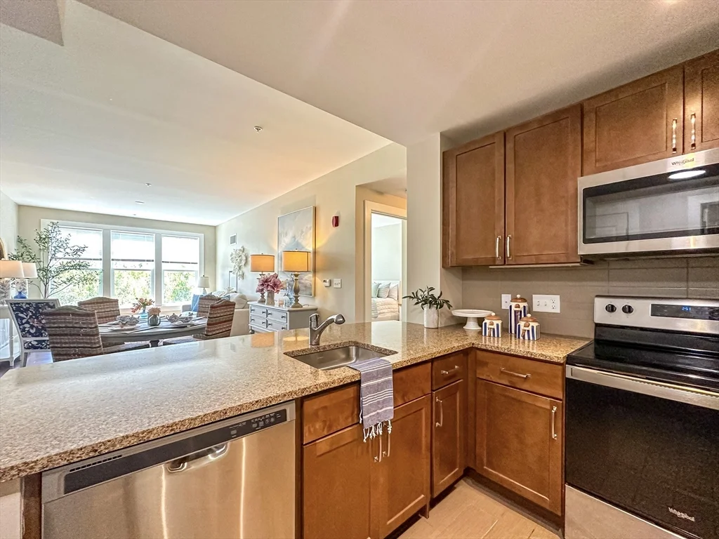 1 bed, 1 bath apartment for rent at 25 Stonehaven Dr Unit 256, Weymouth — photo 6 of 35
