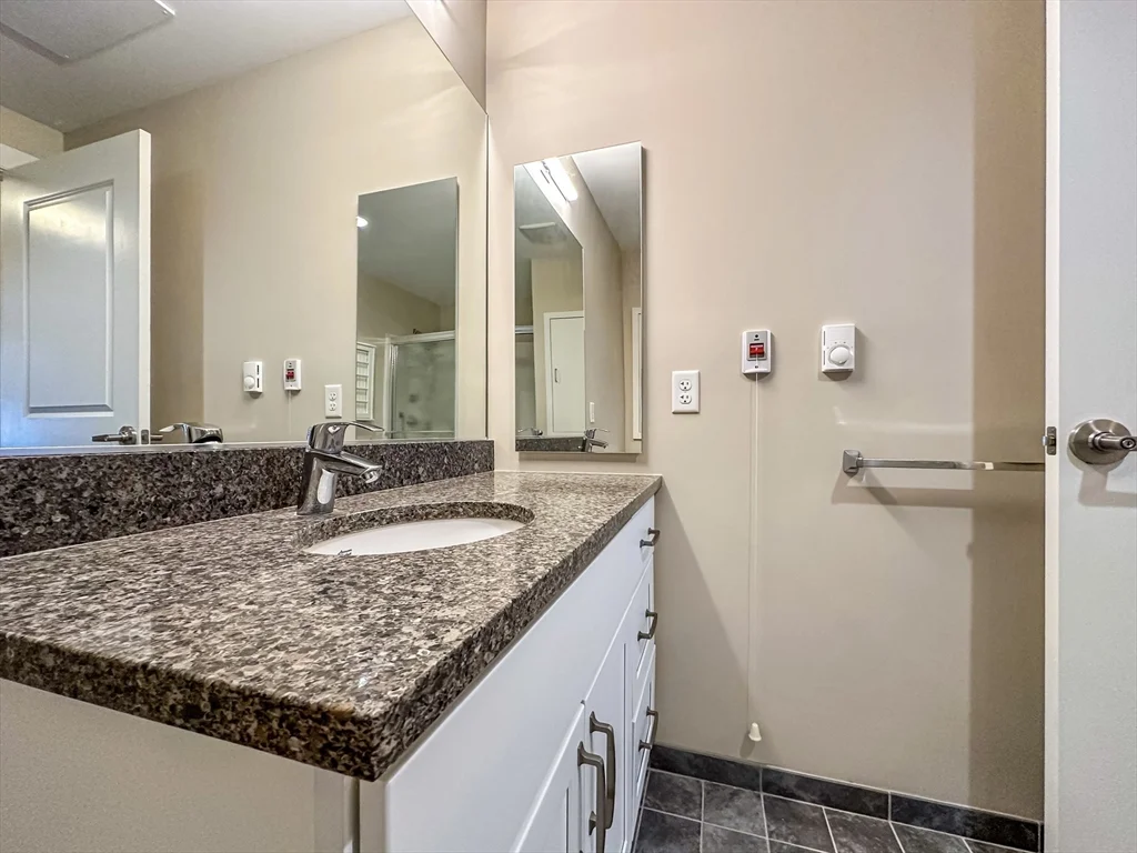 1 bed, 1 bath apartment for rent at 25 Stonehaven Dr Unit 256, Weymouth — photo 18 of 35