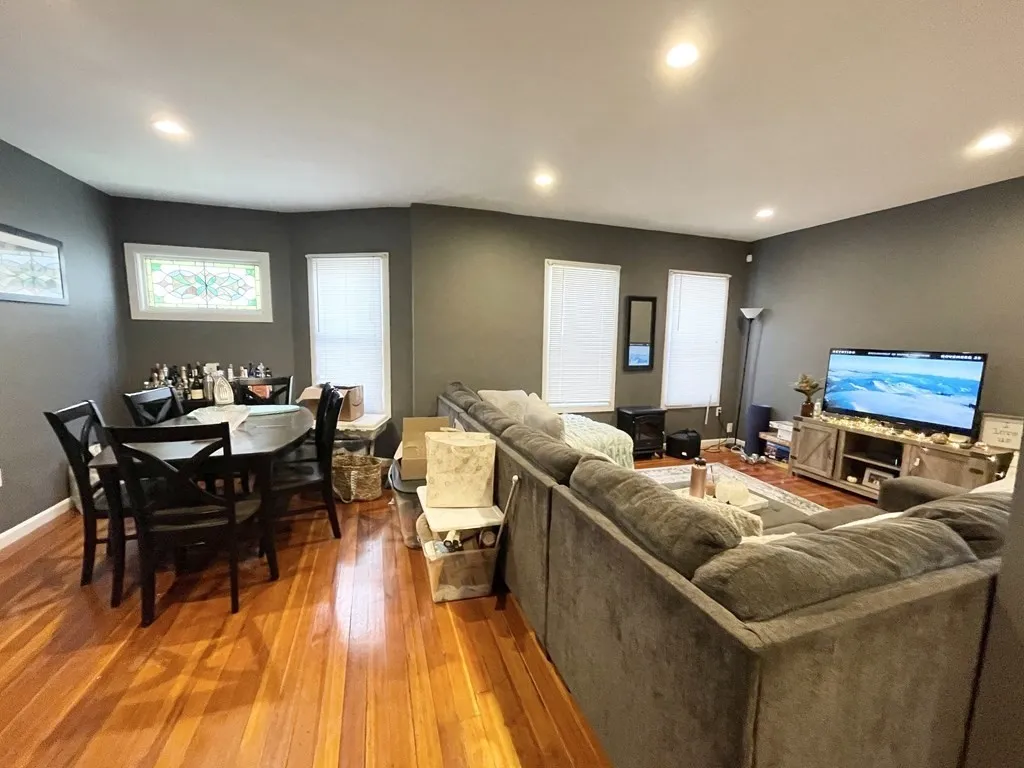 3 bed, 1 bath apartment for rent at 25 Sudan St Unit 1, Dorchester — photo 3 of 9